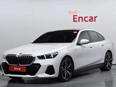 2025 BMW 5-Series